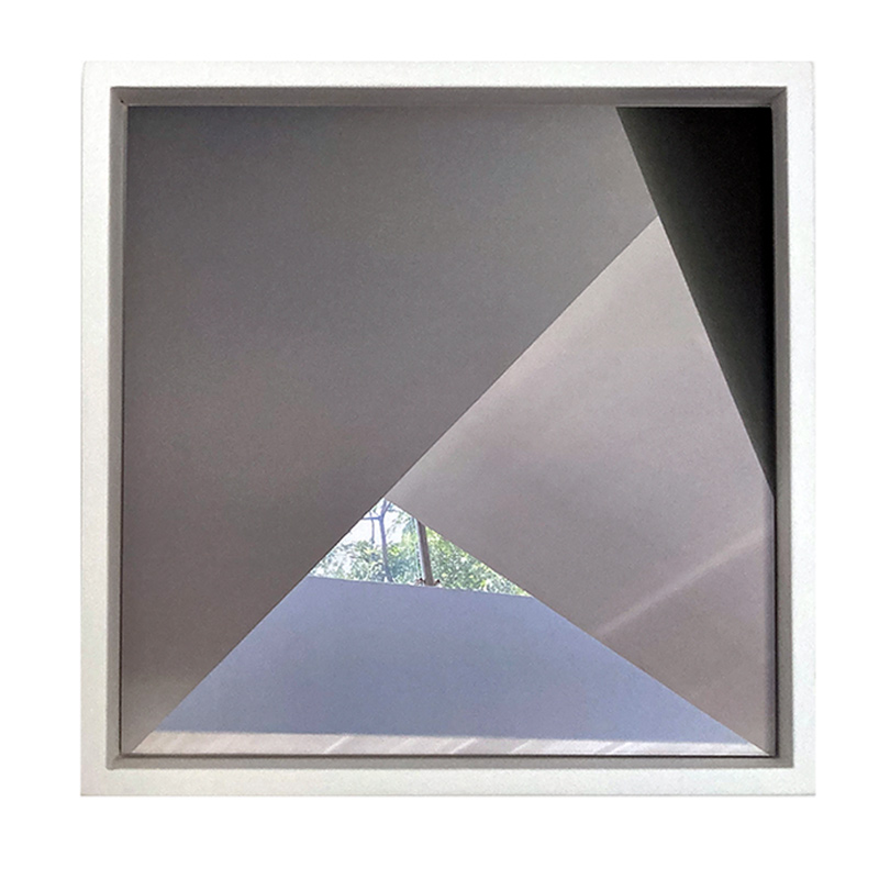 Fenomenología de la luz #3, medio día, La Tertulia