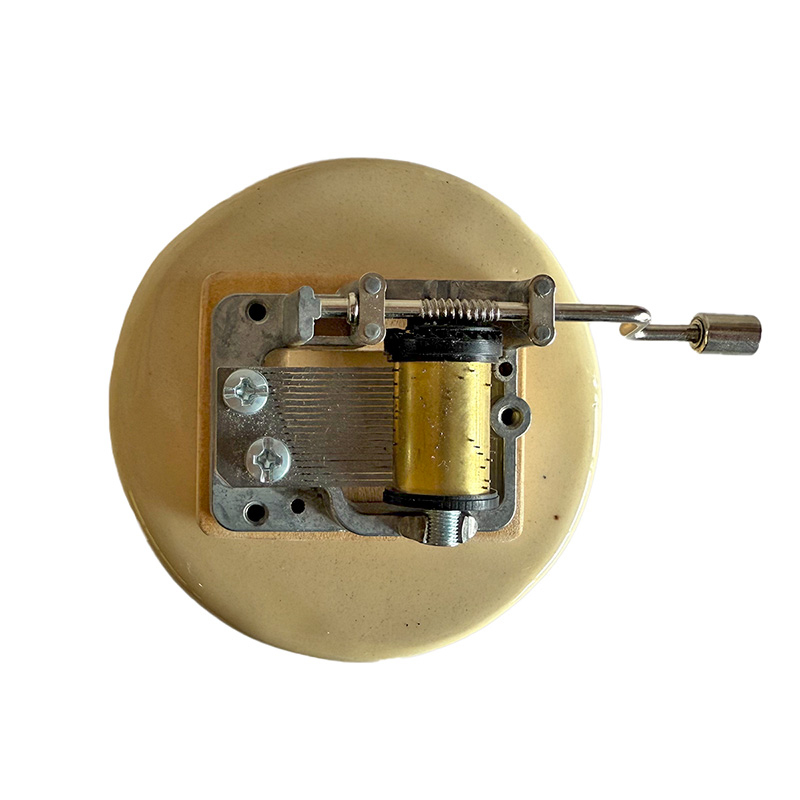 MEMORIA CONTENIDA/ Fuente de Sonido Afuera